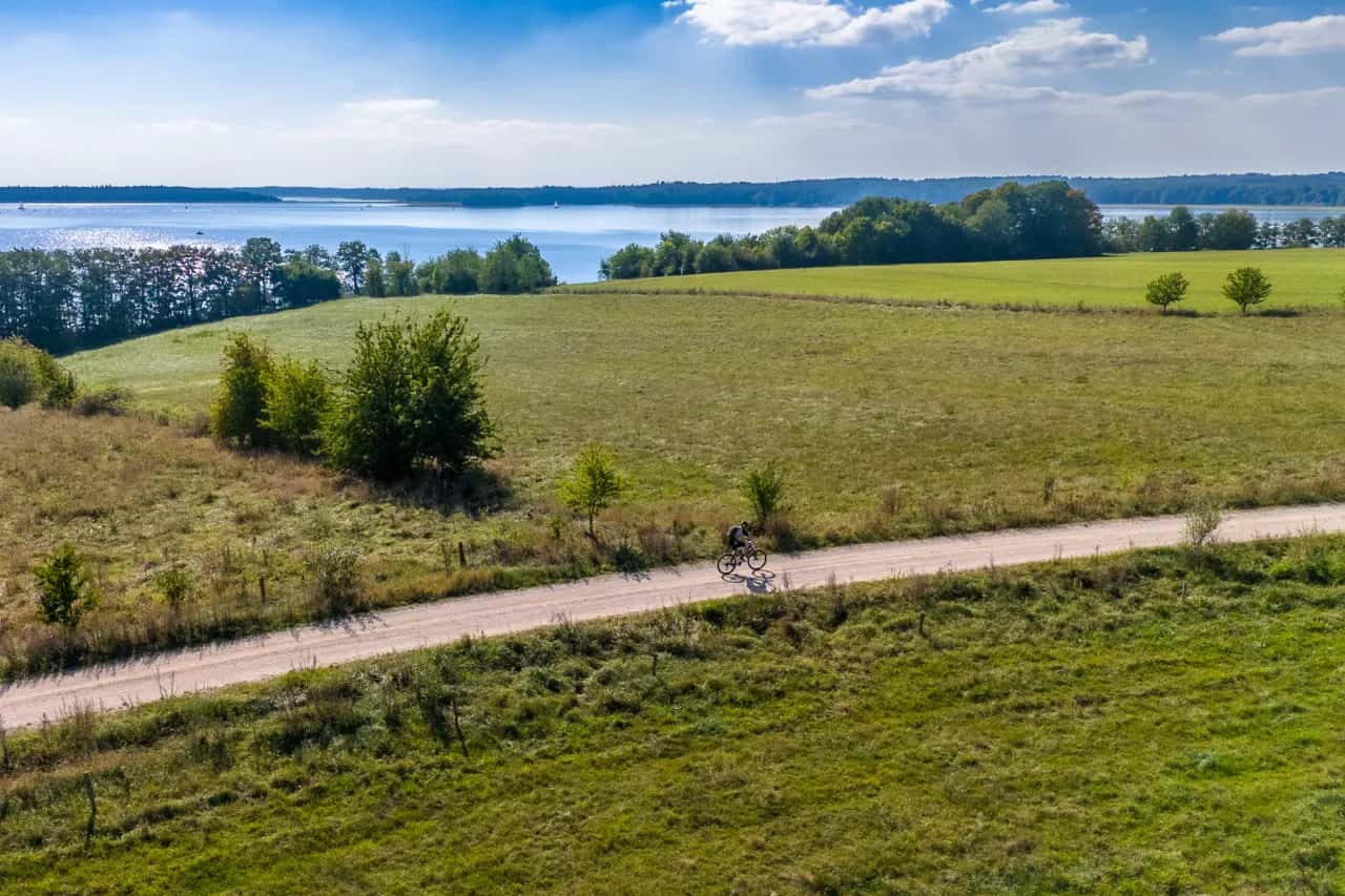 Najpiękniejsze trasy rowerowe w Mazurach - odkryj swoje ulubione szlaki
