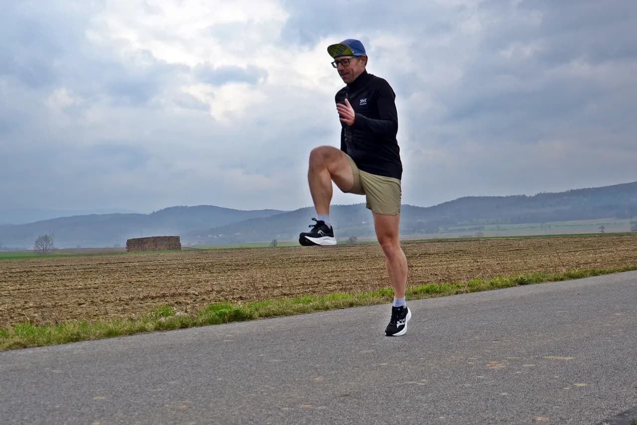 Jak prawidłowo biegać, aby uniknąć kontuzji i poprawić formę