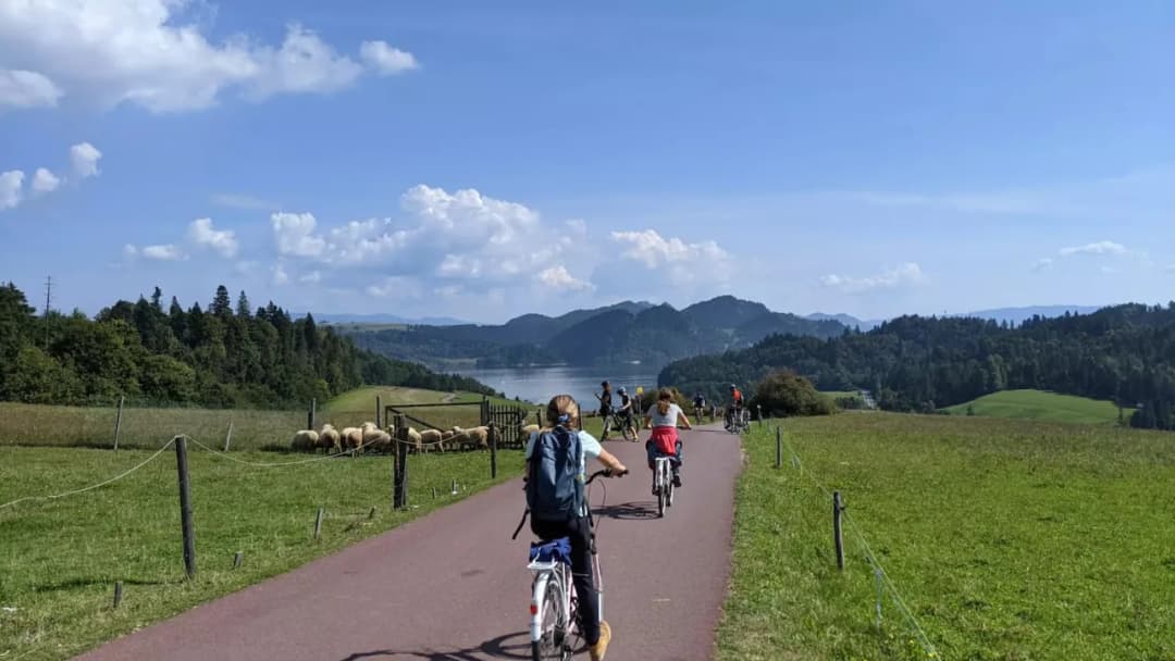 Trasa rowerowa Velo Czorsztyn – odkryj piękno jeziora i okolicy